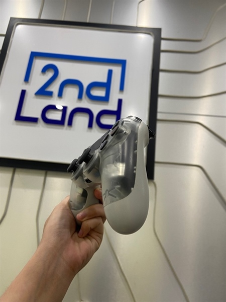 Tay cầm PS4 - Màu trắng - Ngoại hình: 97% - Body 1