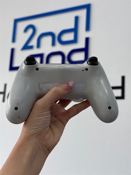 Tay cầm PS4 - Màu trắng trong suốt - Ngoại hình: 98% - Body 3