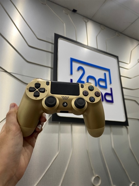 Tay cầm PS4 - Màu vàng - Ngoại hình: 98% - Body