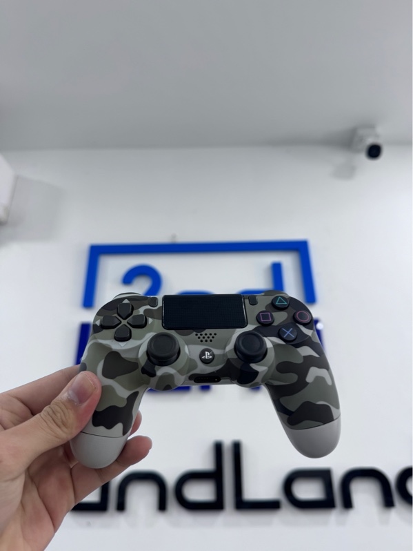 Tay cầm PS4 slim - Màu camo - Ngoại hình 97% - Trầy xước nhẹ - Body