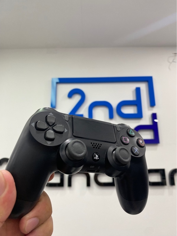 Tay cầm PS4 Slim - Màu đen - Ngoại hình: 97.5% - Body
