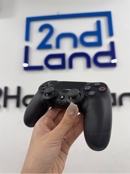 Tay cầm PS4 Slim - Màu đen - Ngoại hình 97% - Trầy - Body 1