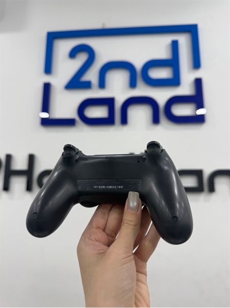 Tay cầm PS4 Slim - Màu đen - Ngoại hình 97% - Trầy - Body 2