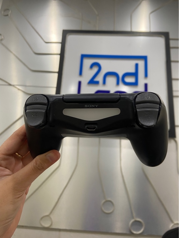Tay Cầm PS4 Slim - Màu đen - Ngoại hình: 97% - Xước thân - Body