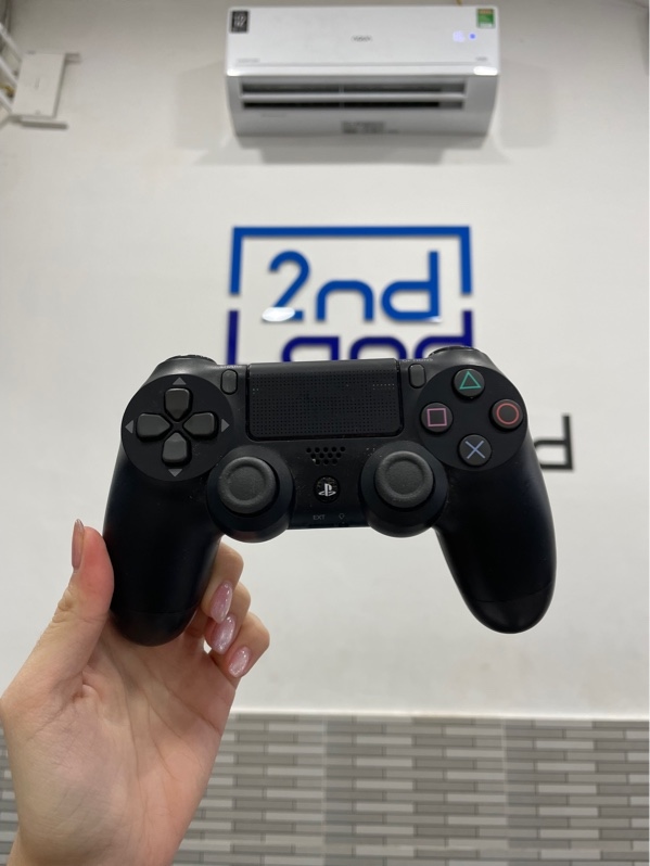 Tay cầm PS4 slim - Màu đen - Ngoại hình: 98% - Box