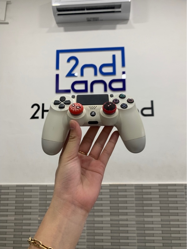 Tay cầm PS4 Slim - Màu trắng - Ngoại hình: 97% - Body