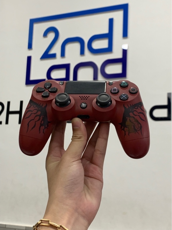Tay cầm PS4 slim monster hunter - Màu đỏ - Ngoại hình: 97% - Body