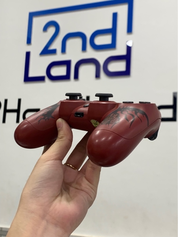 Tay cầm PS4 slim monster hunter - Màu đỏ - Ngoại hình: 97% - Body