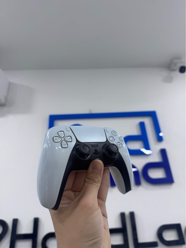 Tay cầm PS5 - Màu trắng - Ngoại hình 97% - ố, mòn nhựa - Body