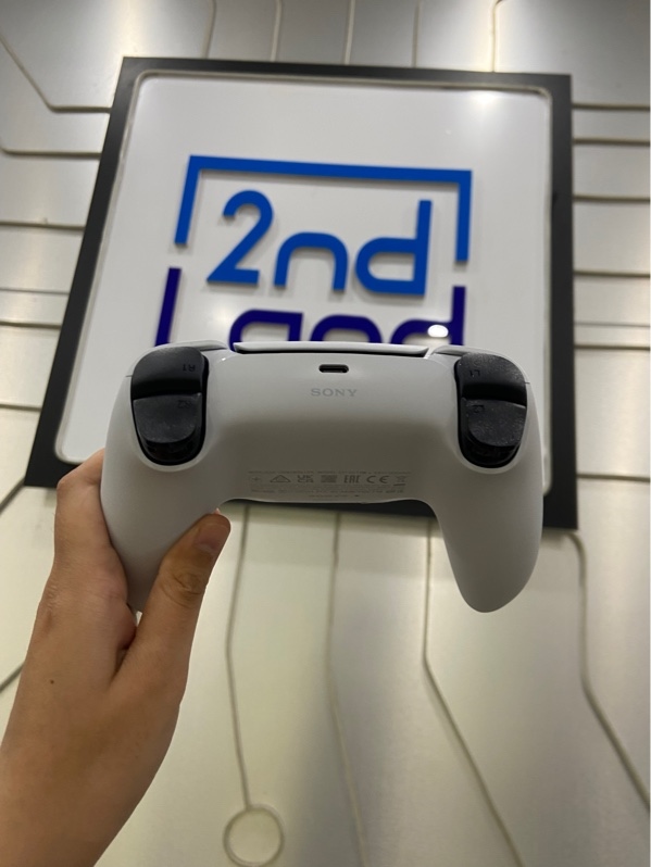 Tay cầm PS5 - Màu trắng - Ngoại hình: 98% - Kèm Box