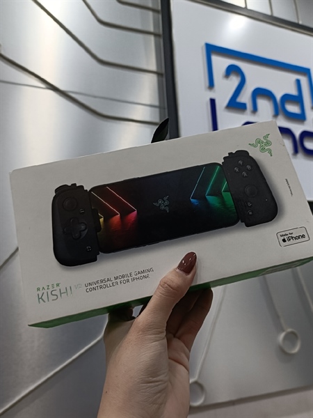Tay Cầm Razer Kishi V2 Gaming for iPhone lightning - Màu Đen - Ngoại hình 99%- Kèm Box