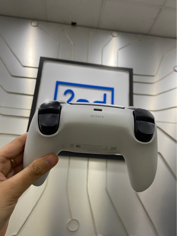 Tay cầm Sony PS5 DualSense - Màu trắng - Ngoại hình: 97% - Body