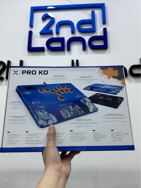 Tay cầm Victrix Pro KO Leverless Fight Stick – Street Fighter II: Champion Edition - 1 mode : Dây - Màu xanh - Newseal