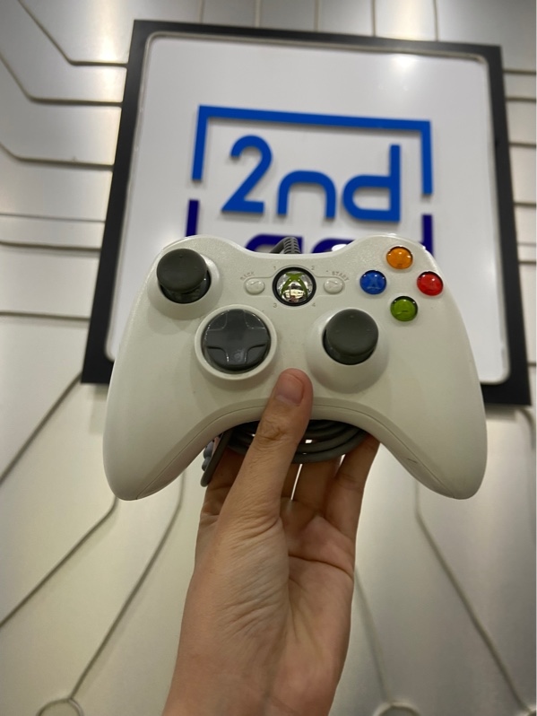 Tay cầm Xbox 360 Wired Controller - 1 mode kết nối - Màu trắng - Ngoại hình: 97% - Tay linh kiện - Body
