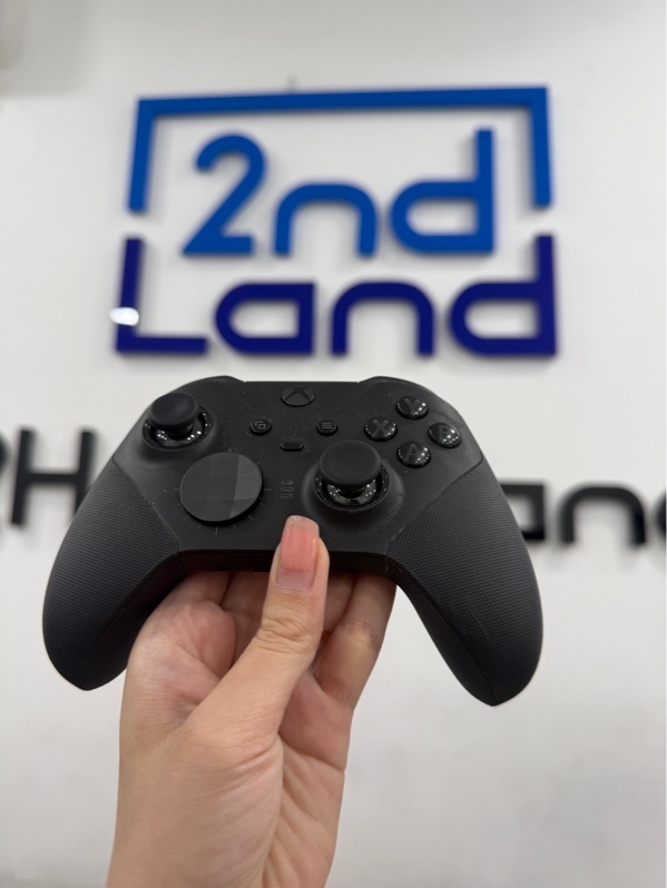 Tay cầm Xbox Elite 2 wireless - Màu đen - Ngoại hình 97% - trầy xước - Kèm túi phụ kiện