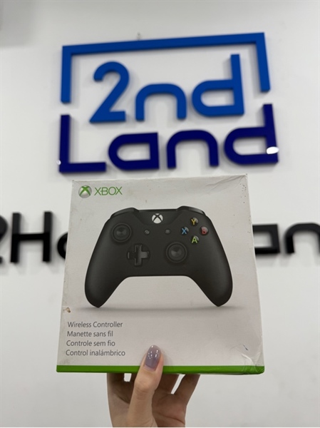 Tay cầm Xbox one - 1 mode không dây - Màu đen - Ngoại hình 97% - Đóng bụi , lỏng tạ - Box