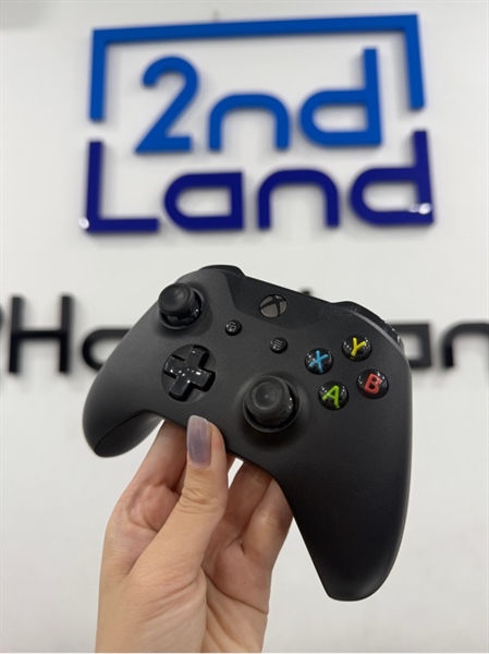 Tay cầm Xbox one - 1 mode không dây - Màu đen - Ngoại hình 97% - Đóng bụi , lỏng tạ - Box 2