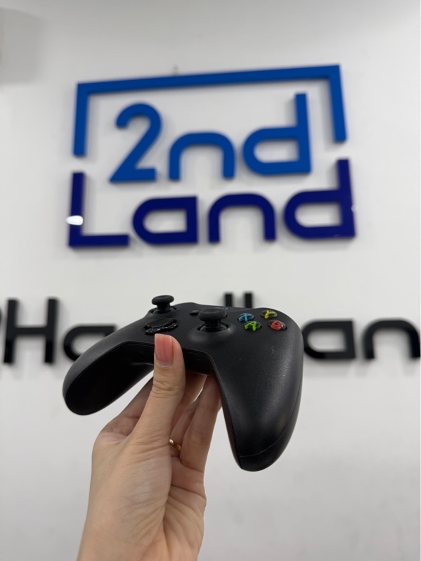 Tay cầm Xbox One S - Màu đen - Ngoại hình 97% - trầy xước - Kèm receiver