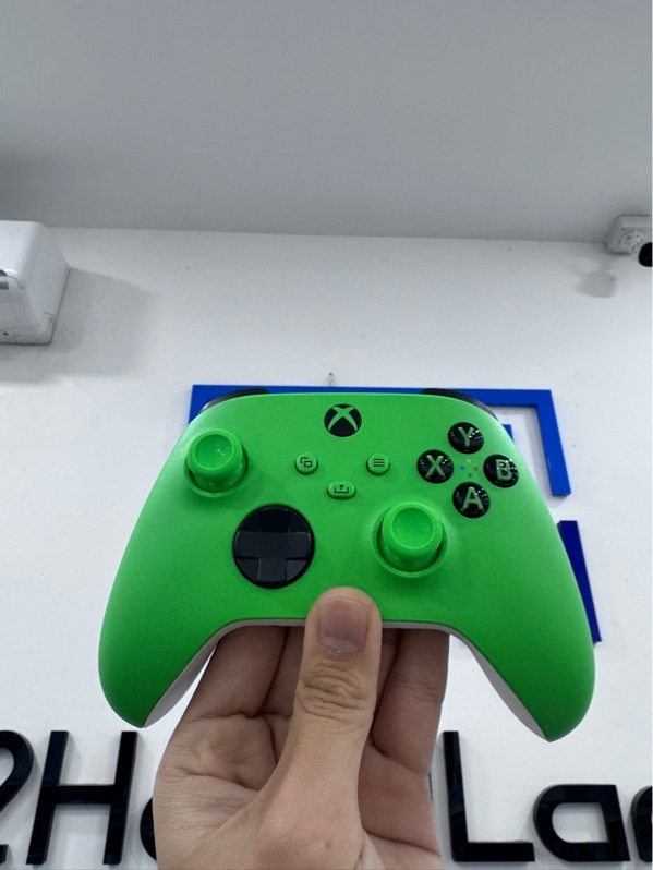 Tay cầm Xbox Series S - Màu Velocity Green - Ngoại hình 99% - New Open Box