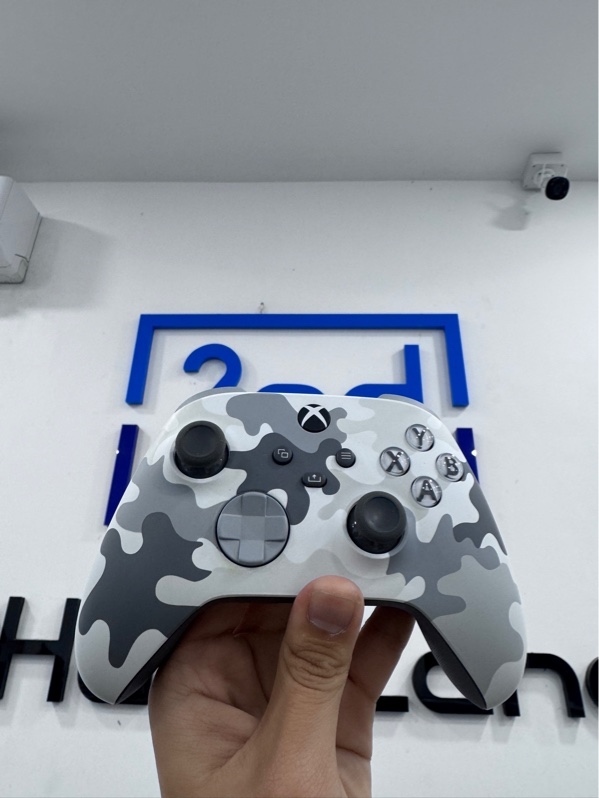 Tay cầm Xbox Series X Arctic Camo - Màu xám - Ngoại hình 97% - Ố vàng nhẹ - Kèm box, kèm dây
