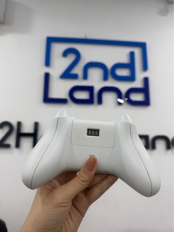 Tay cầm Xbox Series X - Màu trắng - Ngoại hình 98% - Fullbox kèm pin có sạc không dây + đế sạc