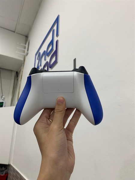 Tay cầm Xbox Series X - Màu xanh - Ngoại hình: 98% - Body 2