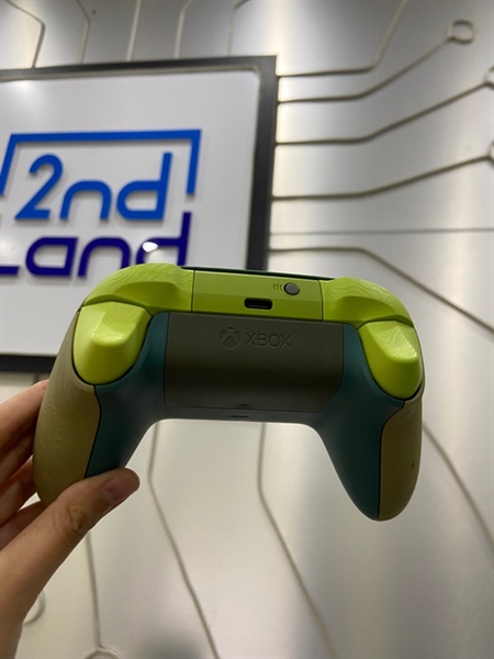 Tay cầm Xbox Series X Remix Special Edition - Màu xanh lá - Ngoại hình: 98% - Kèm Pin Xbox 1