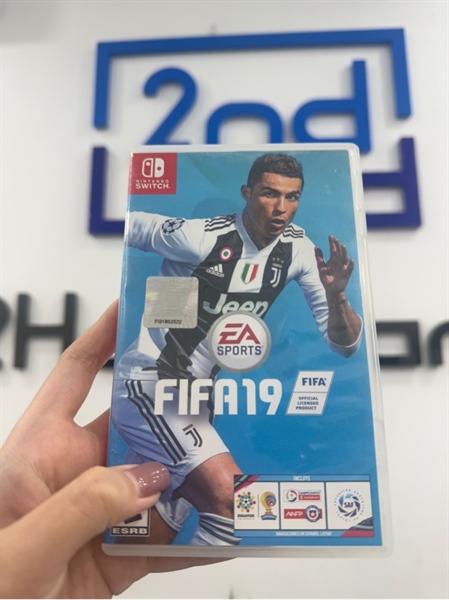 Thẻ game Nintendo - FiFa 19 - Box
