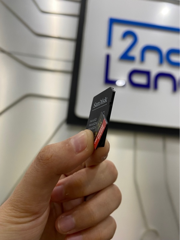 Thẻ SD - 512GB - Màu đen - Ngoại hình: 98% - Rep 1:1 - Body