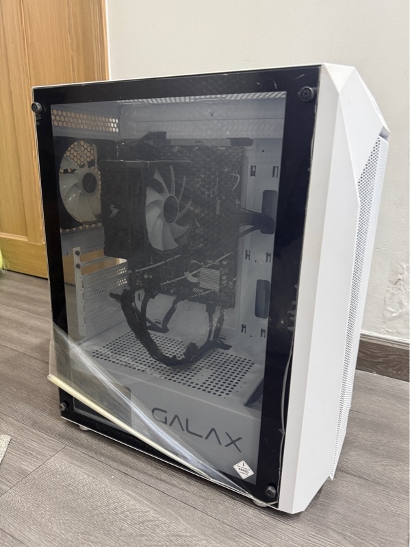 Thùng PC GALAX Revolution-05 - 12th Gen i5 12400F - Main Asustek Prime B760M-F D4 - 2 thanh ram Kingston 16Gb - tản khí - 1 HDD 1TB, 1 SSD 512Gb - Màu trắng - Ngoại hình 98% - Kèm dây nguồn - còn BH 11/04/2027 nguồn, main, ram và 2 ổ cứng