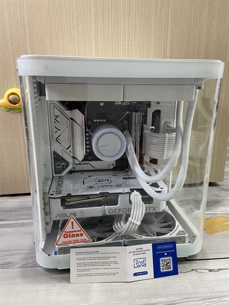 Thùng PC - Main Asus B760M-AYW Wifi CPU - i7-12700F - Ram 2 thanh 16GB DDR5 4800G Skill - Nvidia RTX 4060 8GB GDDR6 - Ổ cứng SSD 1TB Kingston - Tản nhiệt nước Jonsbo TG-240 White ARGB - Nguồn 750W Jonsbo Case Jonsbo TK-01 White-Màu trắng-Ngoại hình: 98%