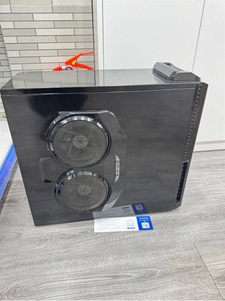 Thùng PC Main GA-EG41MFT-US2H - Ram 4GB ( hư 2 khe cắm ram) - Card đồ họa intel G41 Express chip set - Intel core 2 D40 E8400 - Nguồn Golden Field GTX 580 - Màu đen - Ngoại hình 97% - Hư ổ đĩa DVD - Body, kèm nguồn 2