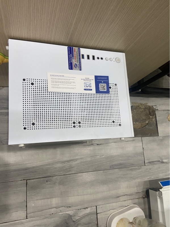 Thùng PC : Main Gigabyte H410M H V2 - Core i3-10105F - GTX 1060TI 6G - Ram 16 GB 2 Thanh DDR4 8 GB - SSD 512 GB - Nguồn Infinity Eco 550w - Tản nhiệt khí CPU Asestesk P1000 RGB - Màu trắng - Ngoại hình: 97% - Body