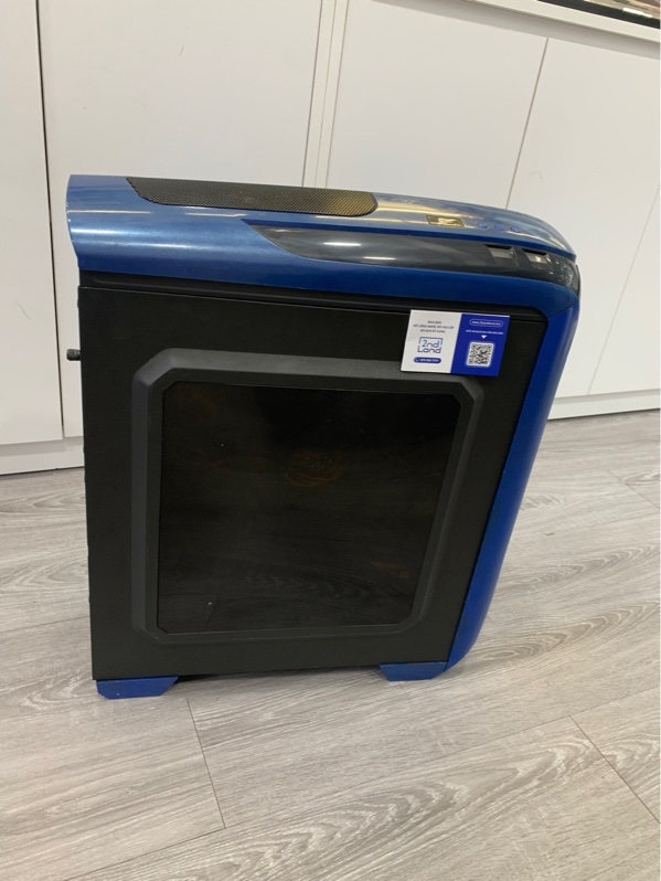 Thùng PC - Mainboard Foxconn H81MXV - Intel Core i5-4570TE - RAM 16GB DDR3 - SSD 120GB / HDD 250GB - VGA GTX 1650 4GB - Nguồn Cooler Master Elite V3 PC600 - Màu xanh đen - Ngoại hình: 96% - Hư cổng USB case - Body