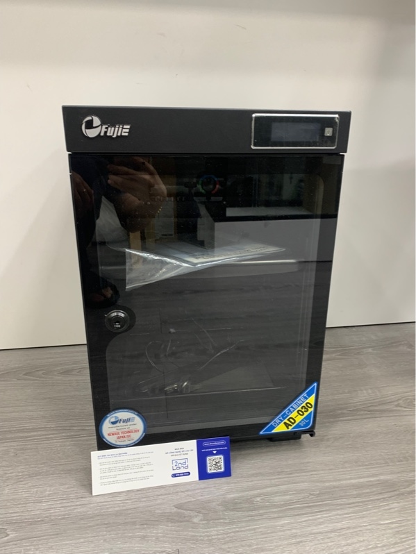 Tủ chống ẩm Fujie - Màu đen - Ngoại hình; 98% - Kèm nguồn