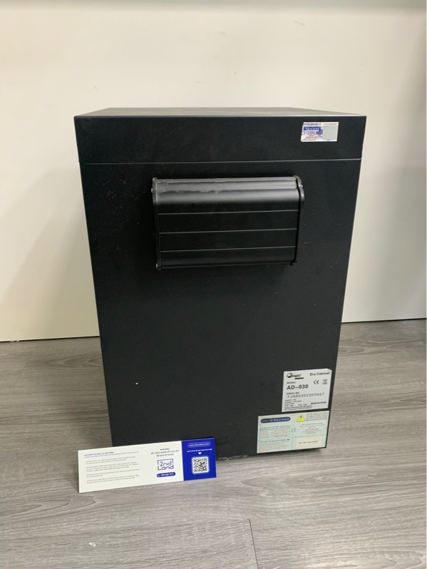 Tủ chống ẩm Fujie - Màu đen - Ngoại hình; 98% - Kèm nguồn