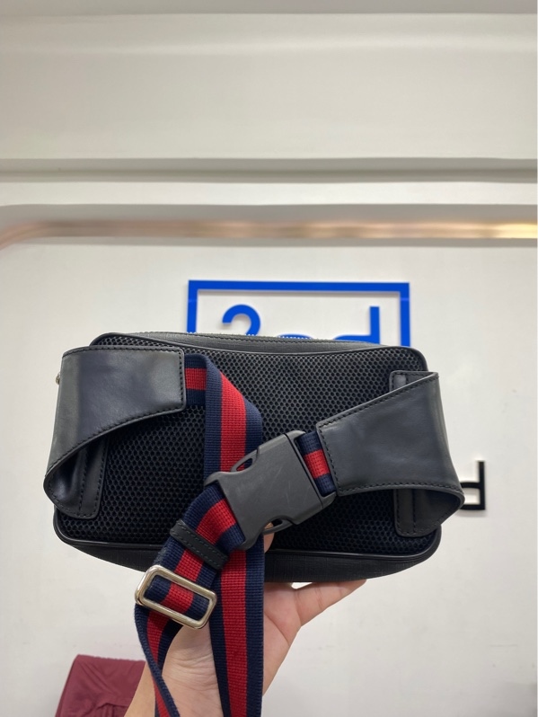 Túi Gucci Black Belt Bag - Màu đen - Ngoại hình 98% - Body