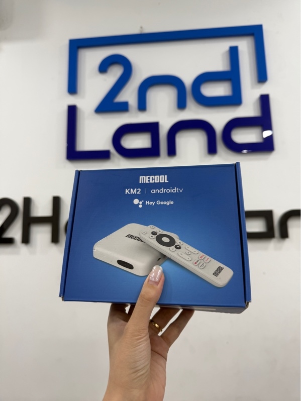 TV box Mecool model KM2 - Màu trắng - Ngoại hình 97% - ố nhẹ - Kèm nguồn , remote