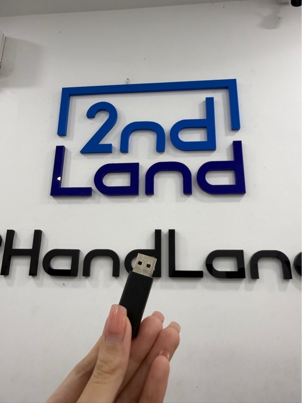USB wireless Receiver dành cho tay cầm Xbox - Màu đen - Ngoại hình 98% - Body