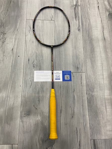 Vợt cầu lông Kamito Arrow Speed 10 - Màu đen - Ngoại hình: 96% - Trầy khung nhiều - Body