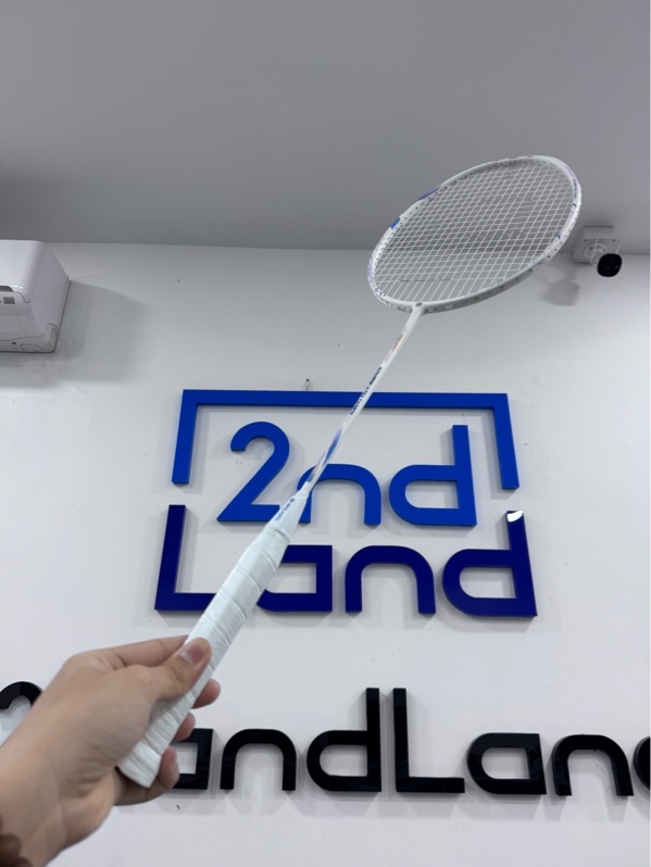 Vợt cầu lông Kamito Galaxy Series - Màu trắng - Ngoại hình 98% - Body