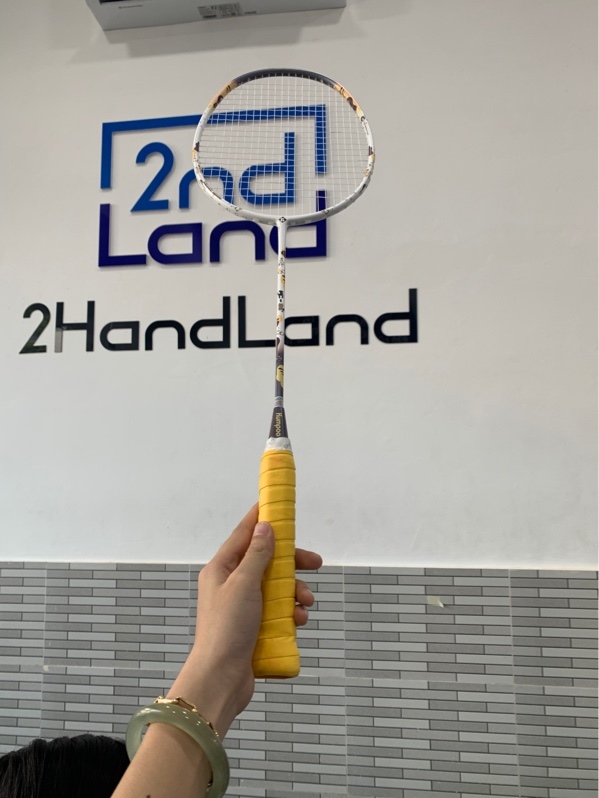 Vợt Cầu Lông Kumpoo MC88- Màu trắng - Ngoại hình: 98% - Body