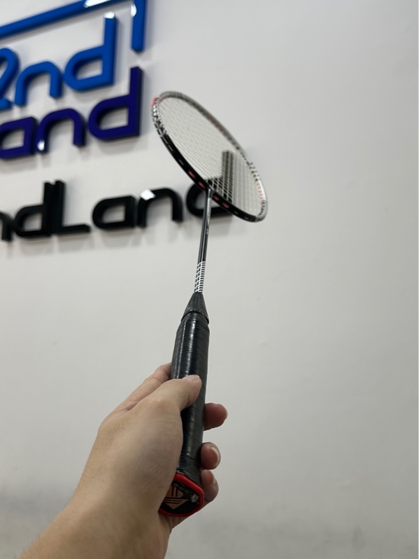 Vợt Cầu Lông KUNO Super Light K88 - Màu trắng đen - Ngoại hình 97% - Kèm túi