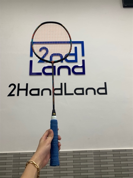 Vợt cầu lông Li-Ning Aeronaut 6000C Combat - Màu đen - Ngoại hình: 97,5% - Xước nhẹ, đã thay lưới - Body