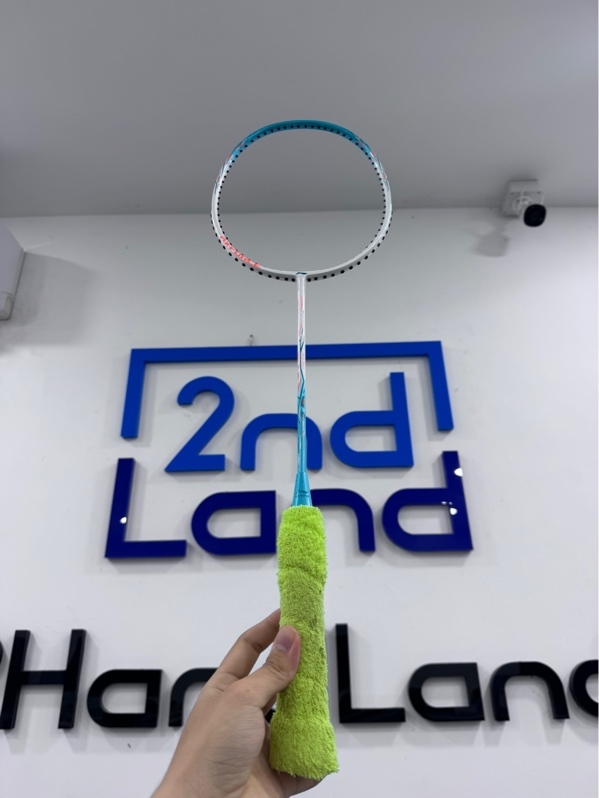 Vợt cầu lông Li-ning Axforce 9 - Màu trắng xanh - Ngoại hình 97% - Trầy xước, tróc sơn không cước - Kèm túi