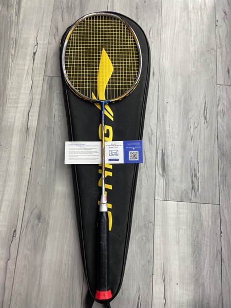 Vợt cầu lông Lining 3D Calibar 200 - S2-G5 30LBS - Màu vàng xanh - Ngoại hình: 98% - Trầy sườn trên - Kèm túi