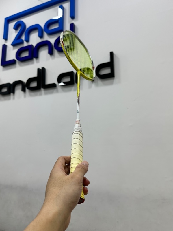 Vợt Cầu Lông Lining HC 1600 - Màu trắng vàng - Ngoại hình 97% - Kèm túi