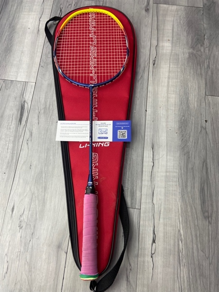 Vợt cầu lông Lining Windstorm 78-S - 30LBS - Màu xanh vàng - Ngoại hình: 97% - Đã thay dây - Trầy viền - Kèm túi 2