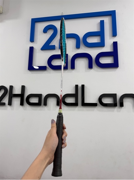 Vợt cầu lông Maxta high tension pro zero - Màu trắng đỏ đen - Ngoại hình 96% - Khung vợt trầy , tróc sơn nhiều , đầu vợt trầy , tróc sơn nặng - Body 1