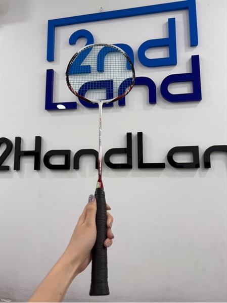 Vợt cầu lông Maxta high tension pro zero - Màu trắng đỏ đen - Ngoại hình 96% - Khung vợt trầy , tróc sơn nhiều , đầu vợt trầy , tróc sơn nặng - Body 2
